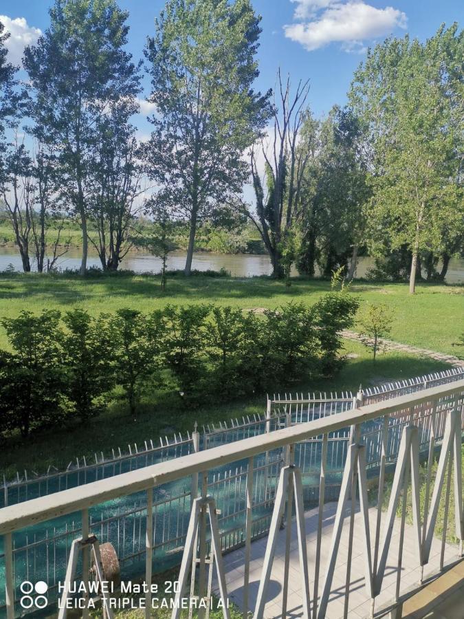 Villa Pertini Appartamento Primo Piano Nel Parco Oglio Sud Canneto sull'Oglio Exterior photo